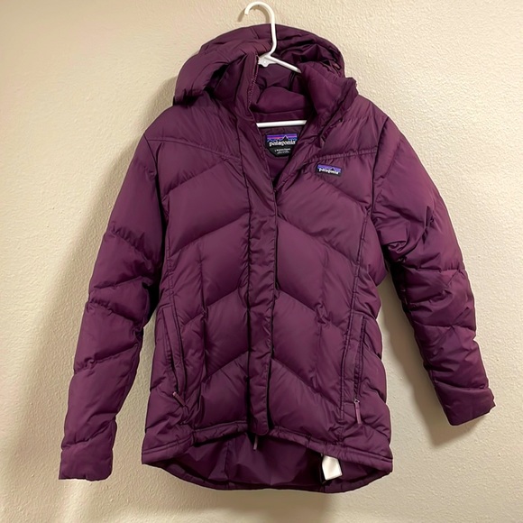 Patagonia Jackets & Blazers - Patagonia Women's Down With It Jacket - Deep Plum - Large - Gently used